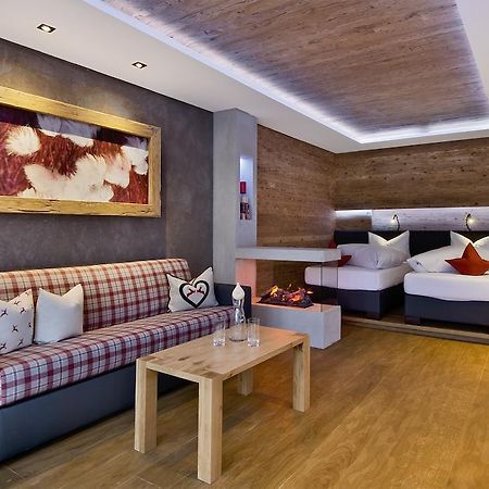 Pete Alpine Boutique Hotel - Klein Und Fein - Private Spa Suiten Und Zimmer Sankt Anton am Arlberg Camera foto