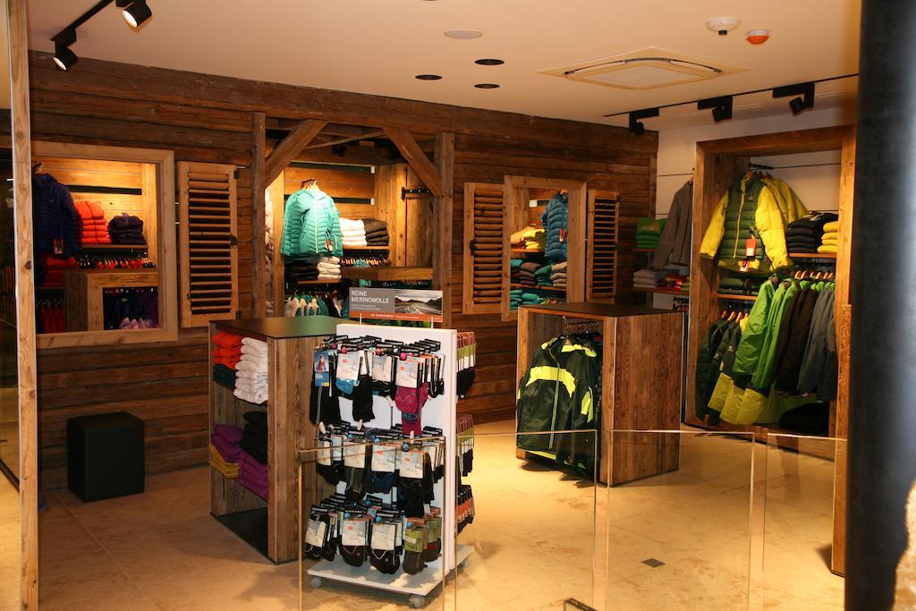 Pete Alpine Boutique Hotel - Klein Und Fein - Private Spa Suiten Und Zimmer Sankt Anton am Arlberg Esterno foto